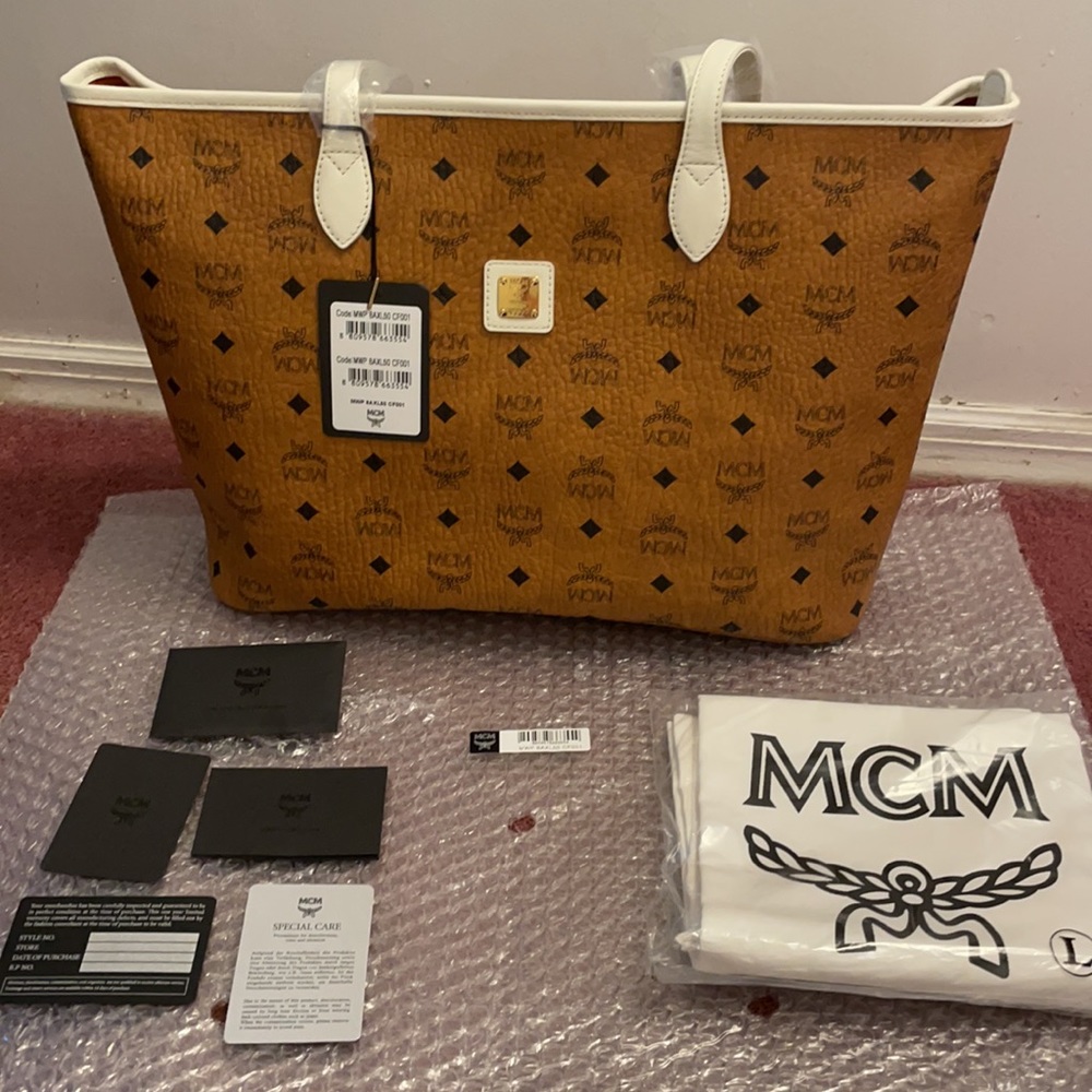 NO TRADE.MCM Monogram Medium Visetos Shopper Tote